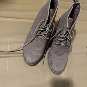 Gray Women's Lace-Up Ankle Boots